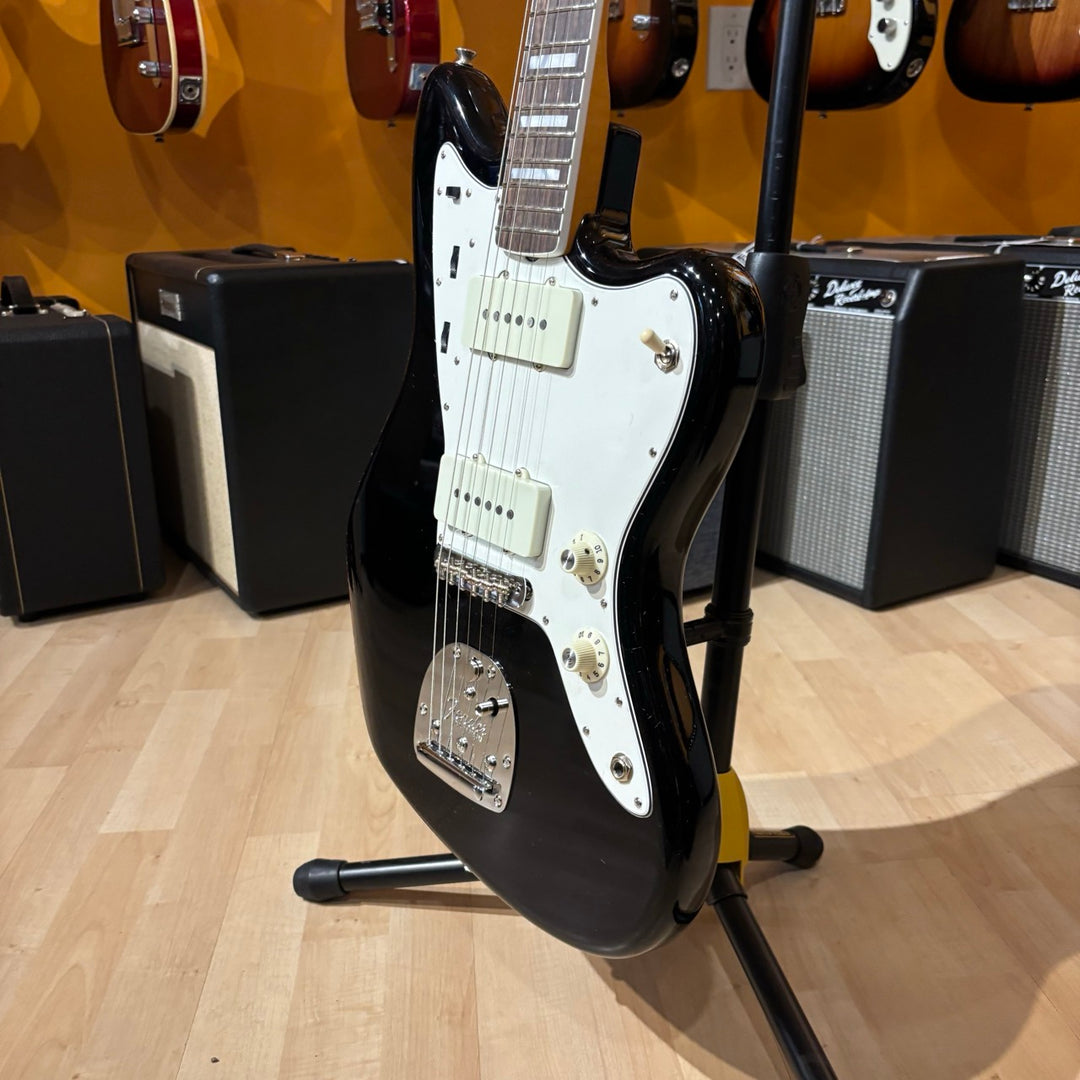 Fender Limited Edition American Vintage II '66 Jazzmaster, Rosewood Fingerboard, Black Electric Guitar