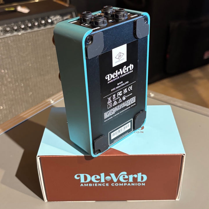 Universal Audio - Del Verb Ambience Companion Reverb Echo  w/ Box & User Guide - USED