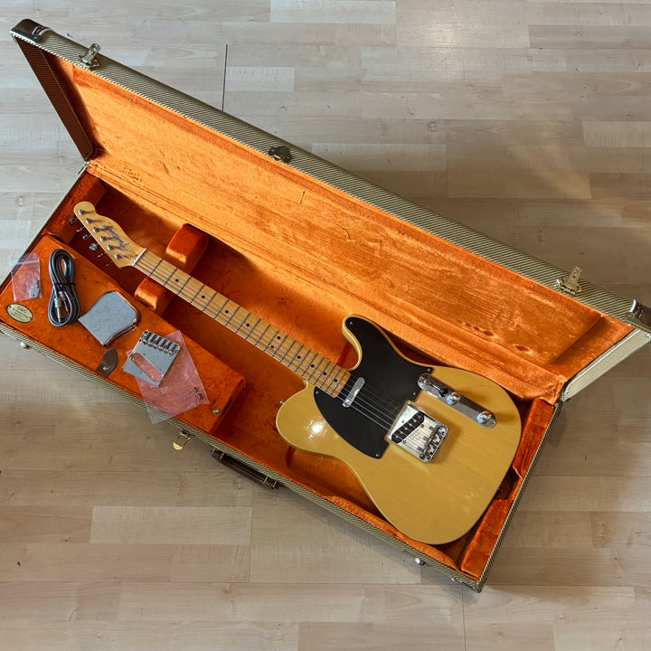 Fender - AVRI '52 Reissue Telecaster (Butterscotch) w/ DLX G&G Tweed Case & Candy (2011) - USED