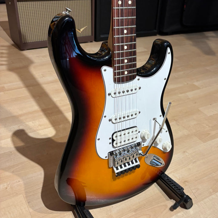 Used Fender Fat Strat with Floyd Rose II & Hard Shell Case (Rosewood - 3-Color Sunburst - 2000) - View 15