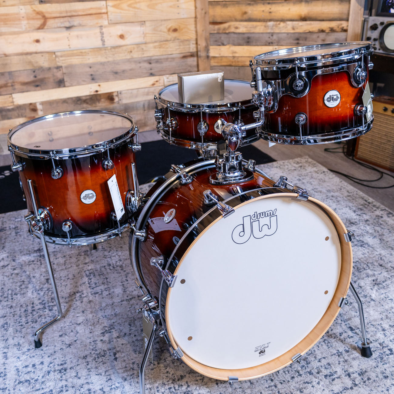 DW Design Series Frequent Flyer 4-Piece Shell Pack Gloss Lacquer