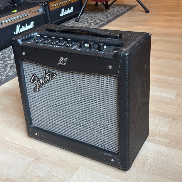 Fender - MustangI (V1) 20 watt 1x8" Modeling GTR Amplifier (Black & Silver - 2012) - USED