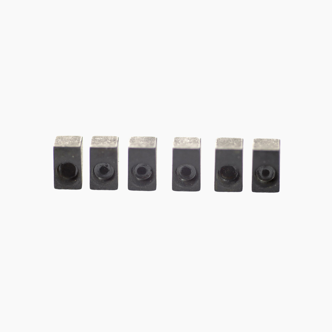 Allparts BP-2420-000 - Graphtech Insert Steel Slug Floyd Rose 6 PACK (Graphtech PN LW-1080-05)