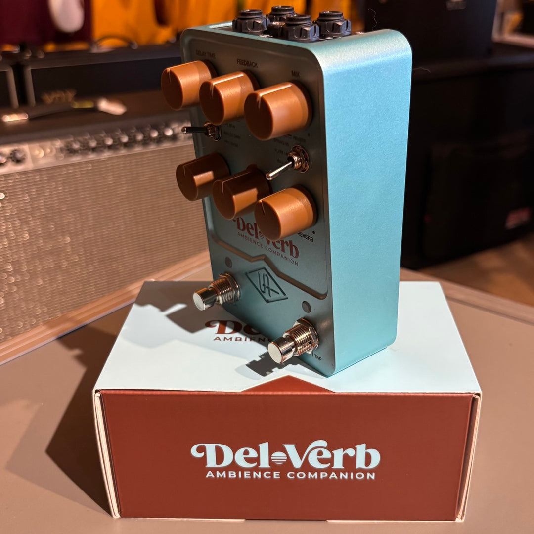 Universal Audio - Del Verb Ambience Companion Reverb Echo  w/ Box & User Guide - USED