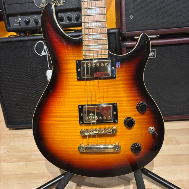 Peavey - HP Signature-  EXP Double Cutaway Electric  w/ Stoptail & Econo Bag - USED