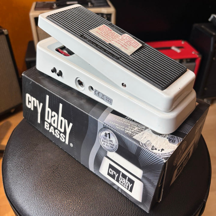 Dunlop - 105Q Crybaby Bass Wah Pedal w/ Box (White - MINT Condition) - USED