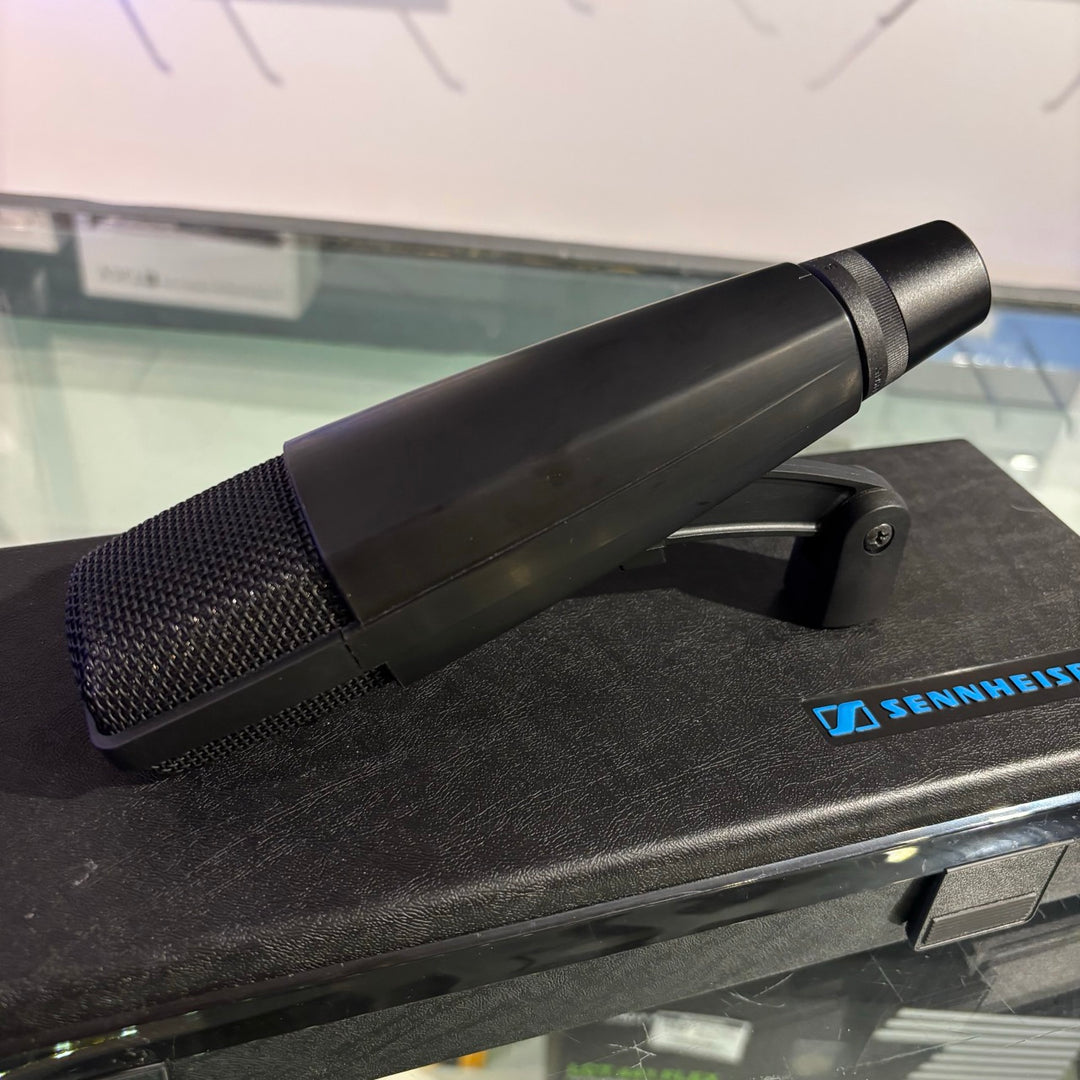 Sennheiser - MD-421 II Cardioid Studio Microphone  w/Carrying Case - USED