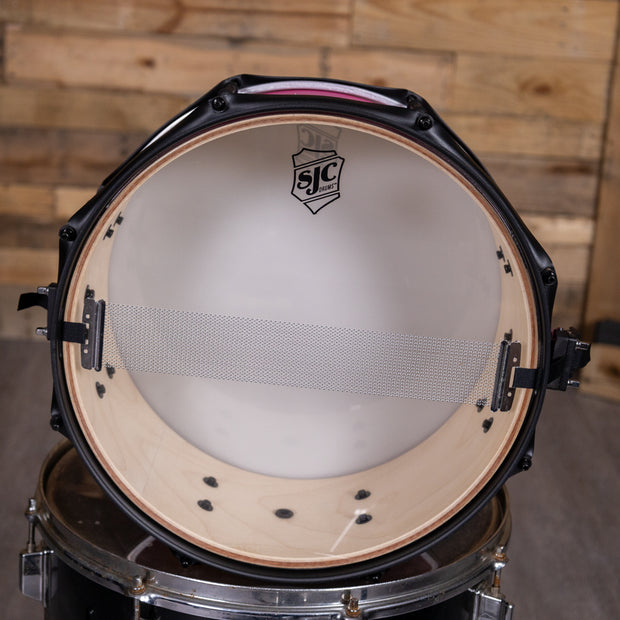 SJC Drums PFS6514FBMMWBJ Pathfinder Snare Drum 6.5x14 - Mad Magenta, Black HW