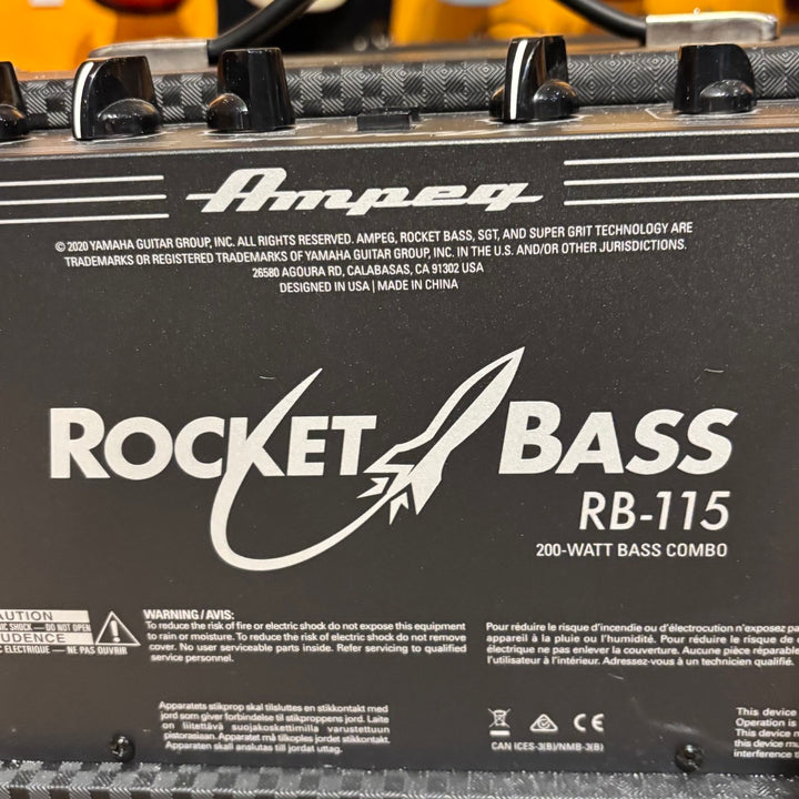Ampeg - Rocket Bass RB115 200 Watt Bass Combo Amp - USED