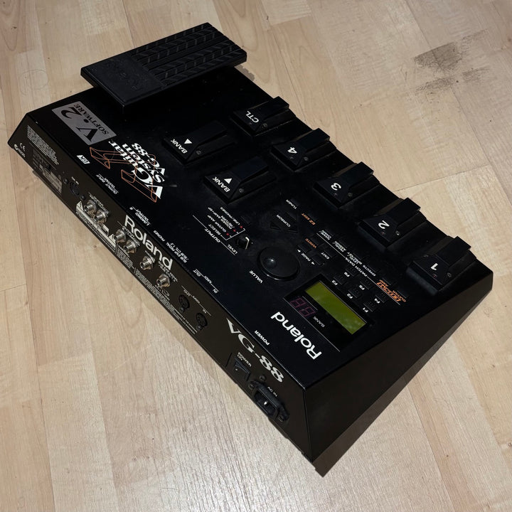 Roland Guitar Synth Package - VG88 Synth, GK2A P-up System & 15' 13 Pin Patch Cable (2003) - USED