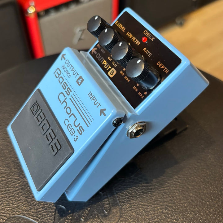 Boss - CEB-3 Bass Chorus Pedal w/ Box & user Guide (2007) - USED