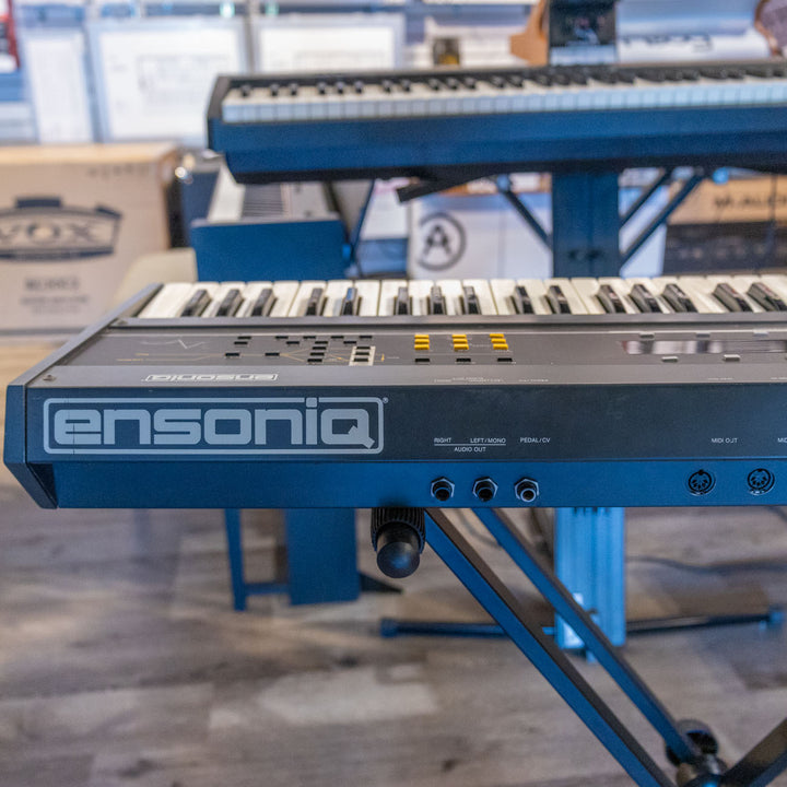 Ensoniq - ESQ-1 Digital Wave Analog / Digital Hybrid Synth - 1980's  w/ User Guide -  USED