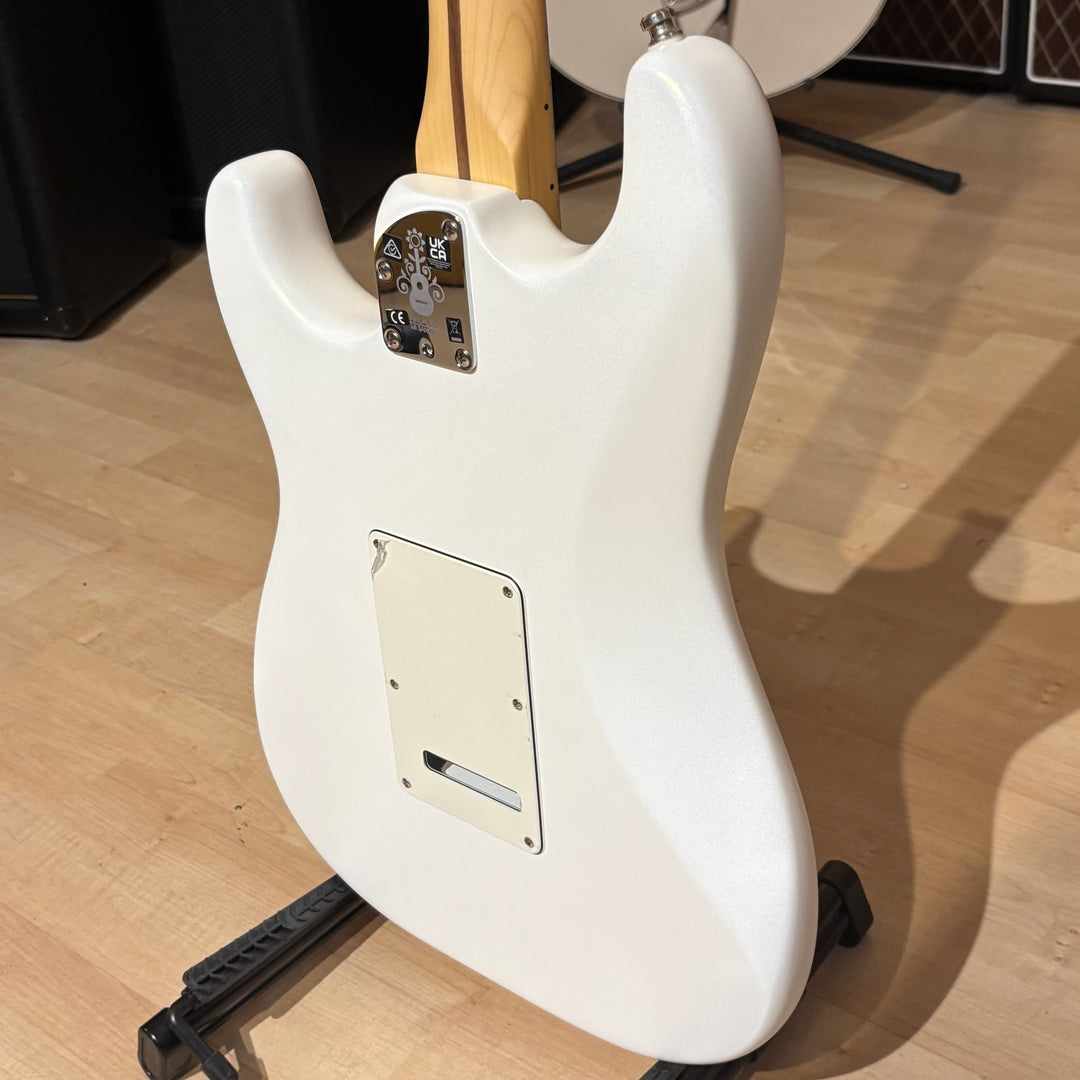 Fender Juanes Stratocaster (Luna White) Electric Guitar