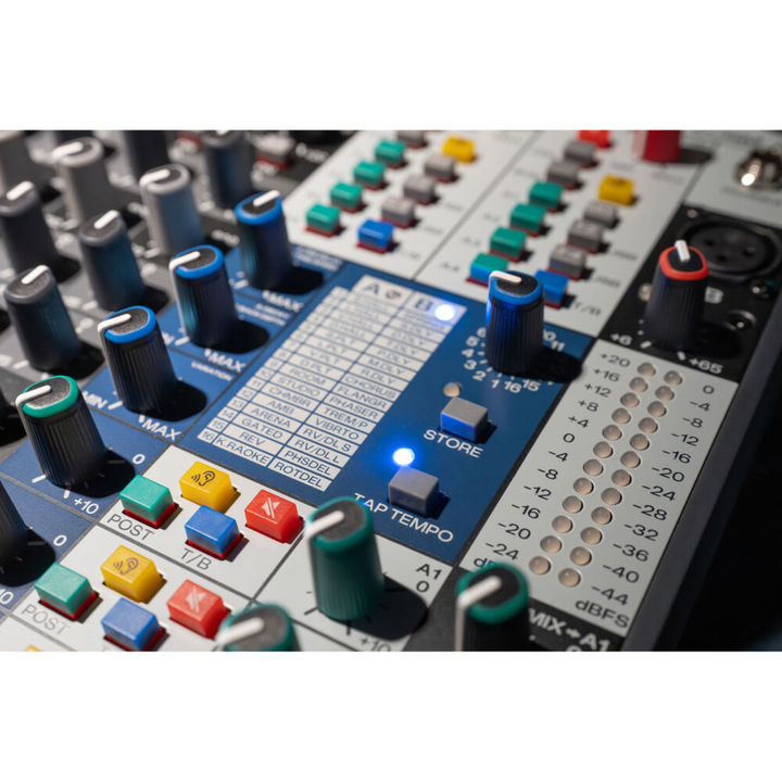 Soundcraft Signature Plus 32 32-Channel Analog Mixer with Lexicon Effects