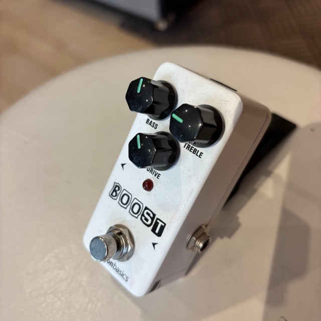 Amazon Basics - Boost Pedal w/ True Bypass - USED