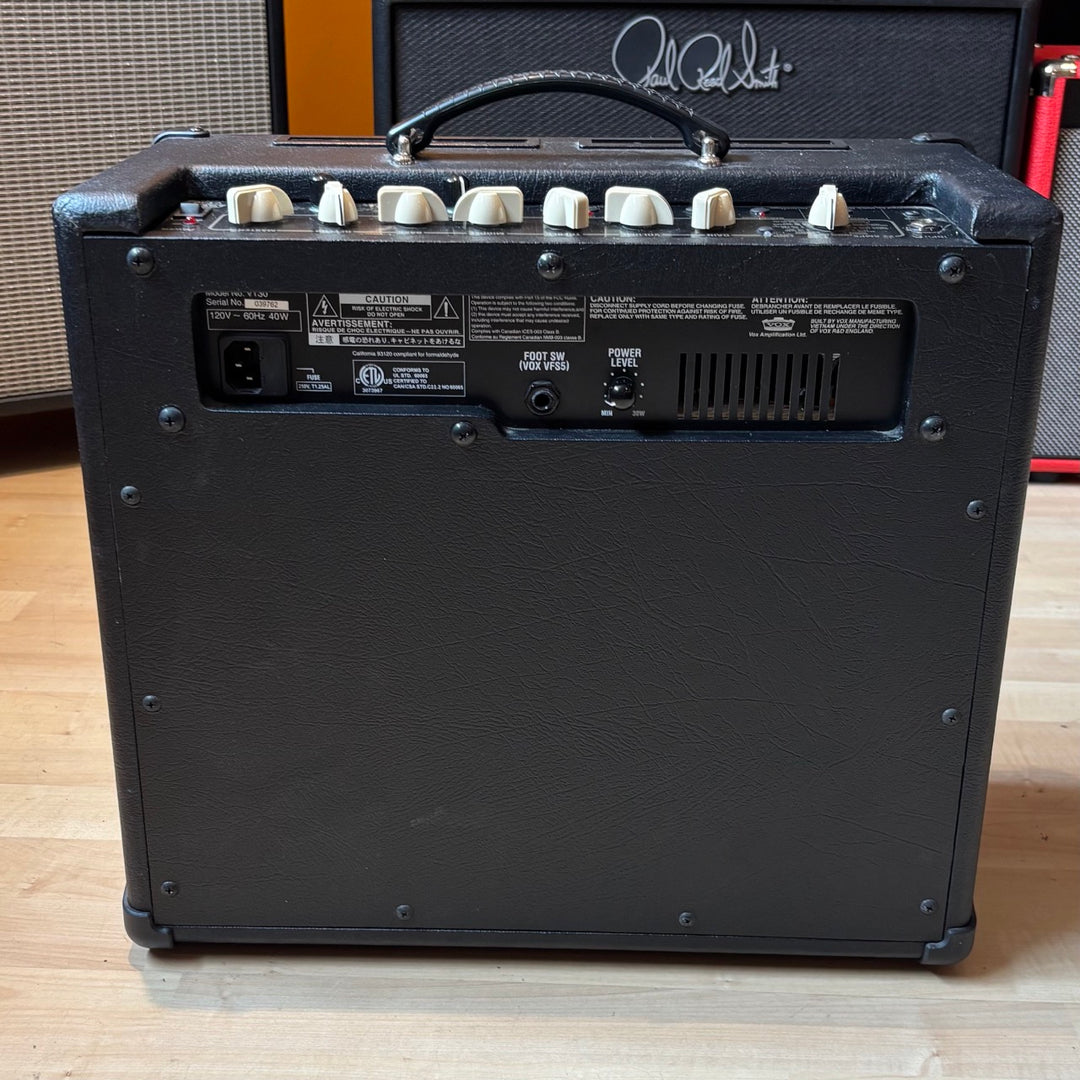 Vox - VT30 - 1 To 30 Watt 1x10" Hybrid Modeling GTR Amplifier w/ FX - USED