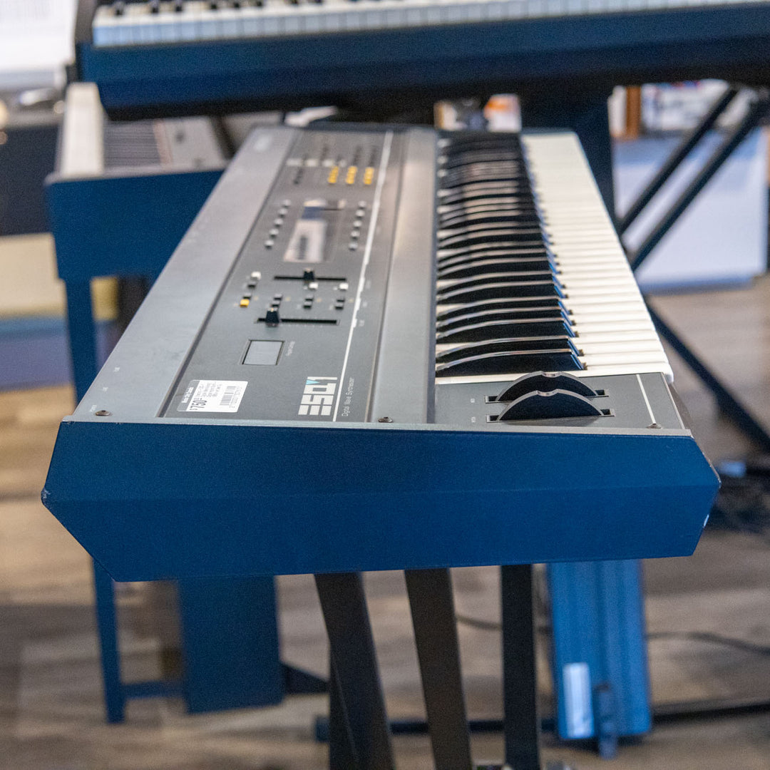 Ensoniq - ESQ-1 Digital Wave Analog / Digital Hybrid Synth - 1980's  w/ User Guide -  USED
