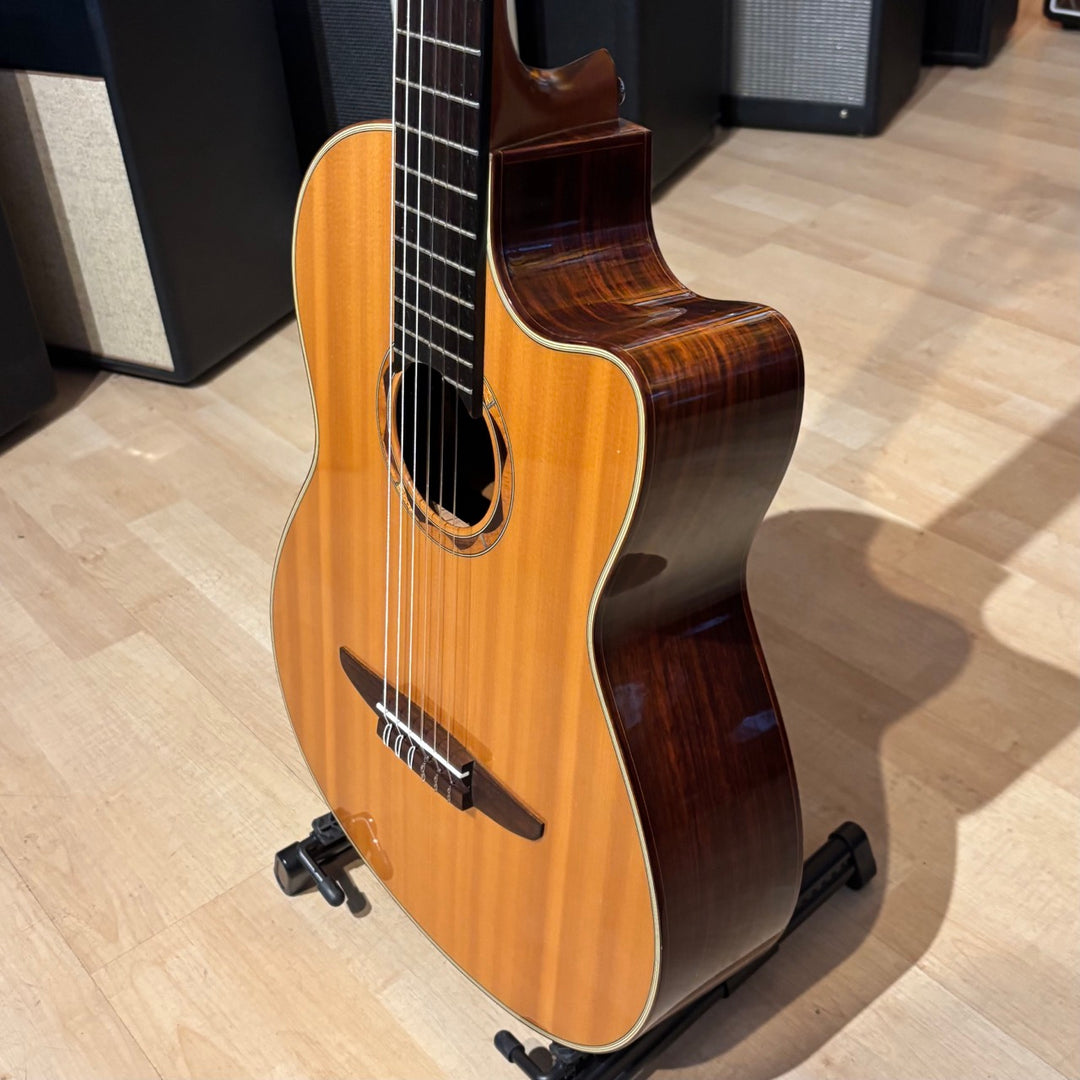 Yamaha - NCX-900R Cutaway Classical Acoustic - Electric w/ HD Case (Natural) - USED