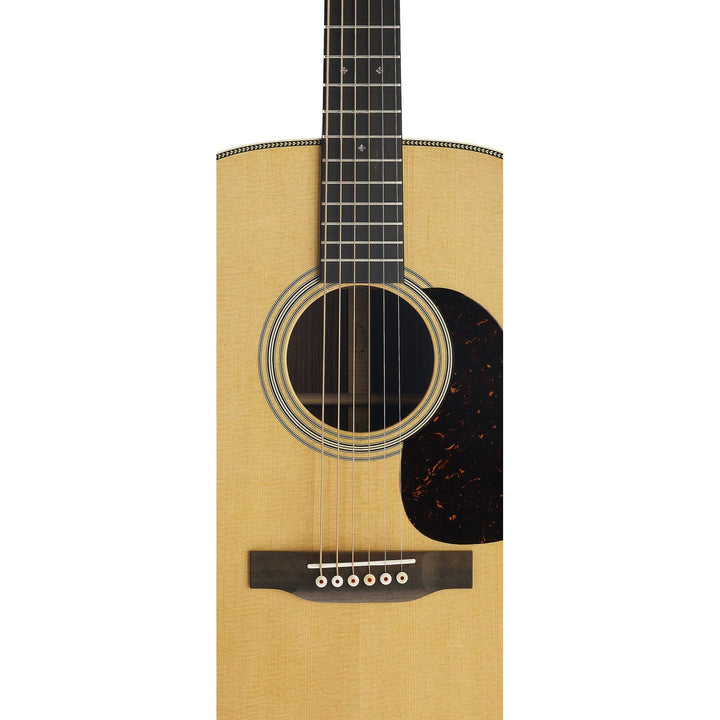 Martin 10Y25HD28L Standard Series Acoustic – HD28 with Molded Hardshell Case, Left-Handed