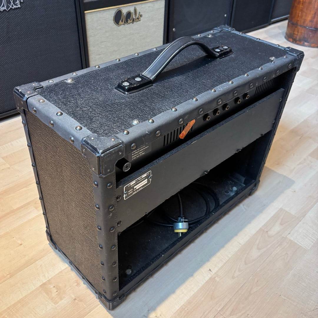 VINTAGE MIJ- Roland JC-77 Jazz Chorus 2x10 - 80 Watt Solid State Combo (1985) - USED