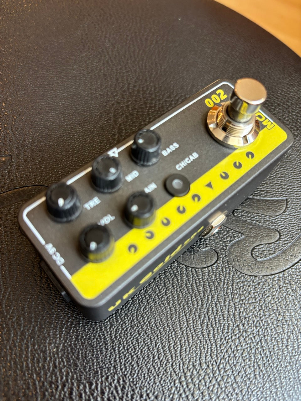 Mooer -  UK Gold M002  JCM 900 Inspired Micro GTR Preamp w/ Box & User Guide - USED