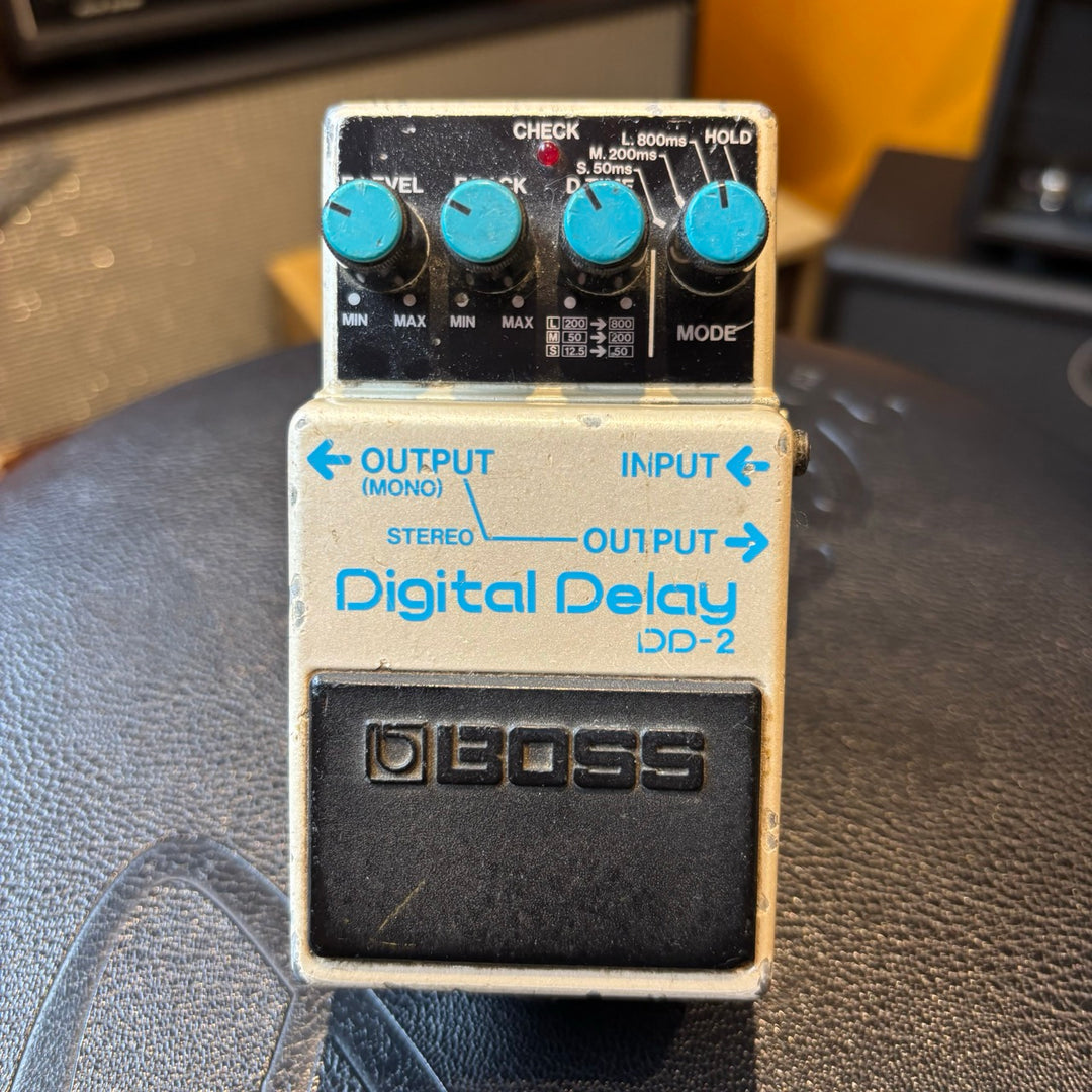 VINTAGE Boss DD-2 Digital Delay (V1 - Blue Label - MIJ 1984) - USED