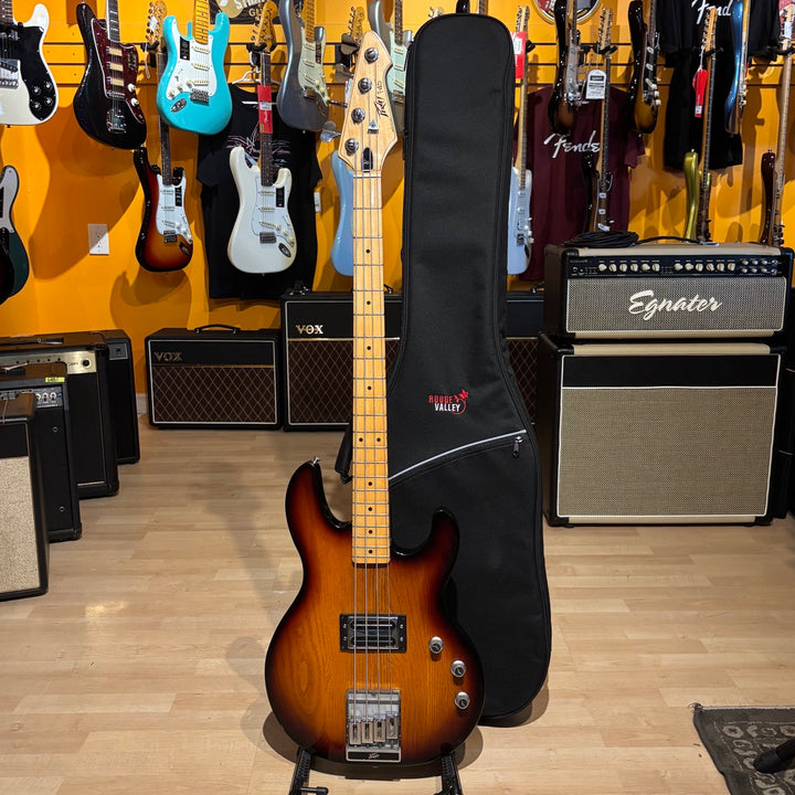 VINTAGE Peavey - T45 Bass  w/ Rouge Valley Bag ( Ash/Maple -3 Tone Sunburst) Early 1980's - USED