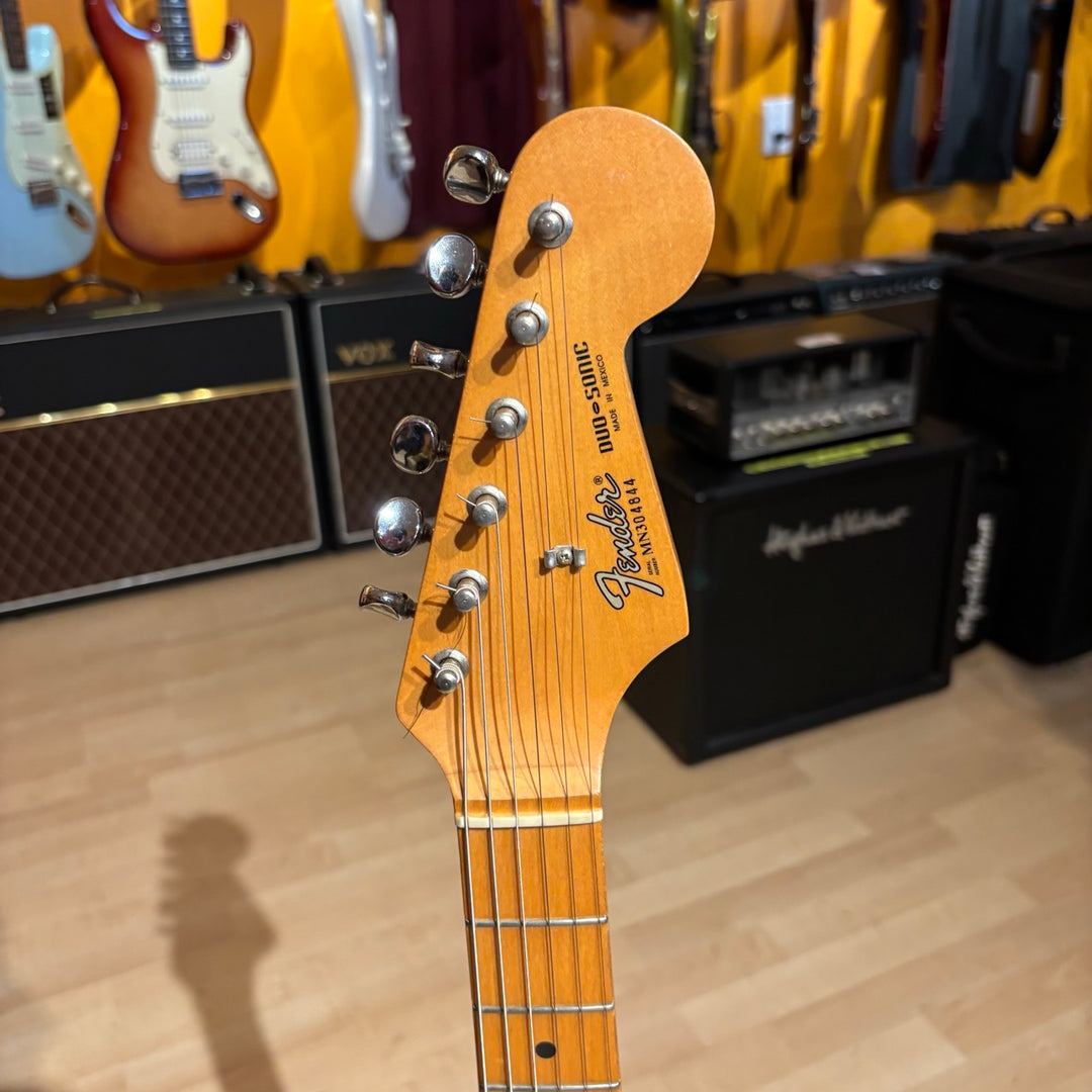 Fender - MIM Traditional Duo Sonic w/ Gig Bag (Torino Red-Maple Neck-2000) - USED
