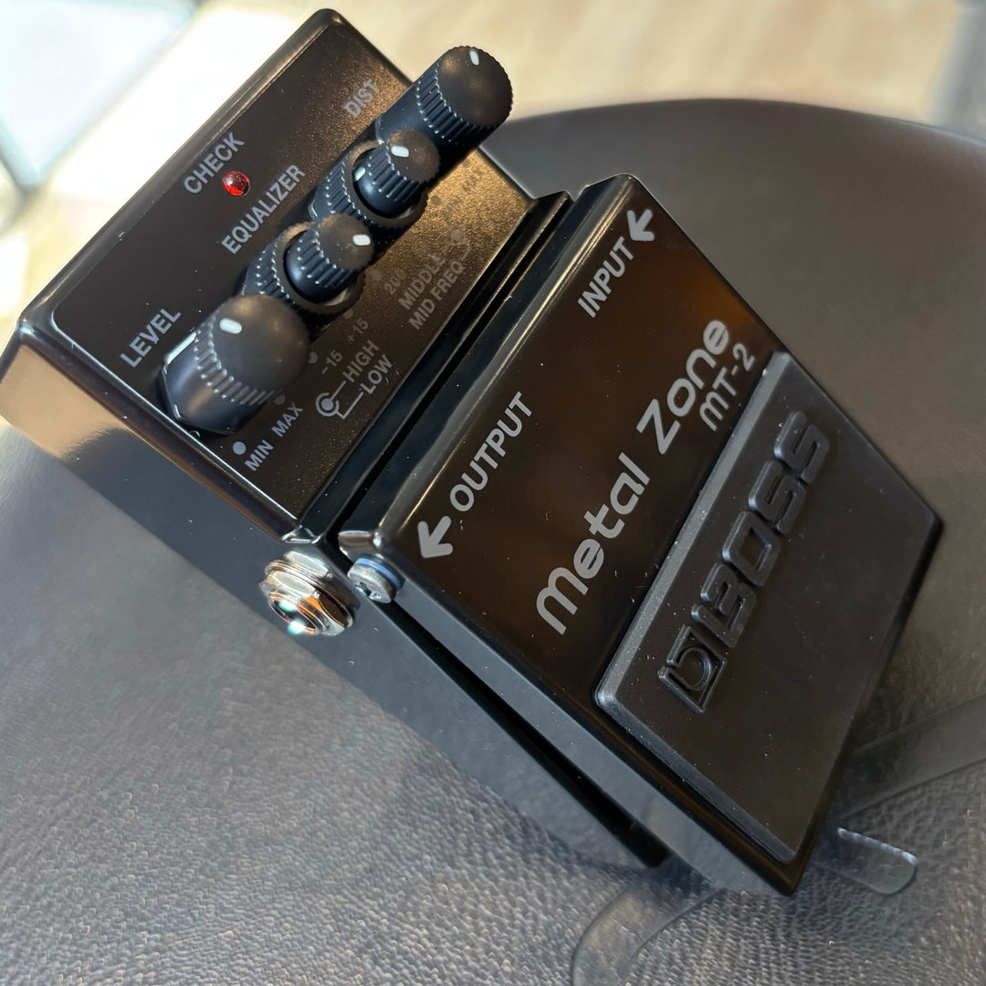 Boss - MT-2 (3A) 30th Anniversary Edition metal Zone w/ Box & MT2 User Guide - USED
