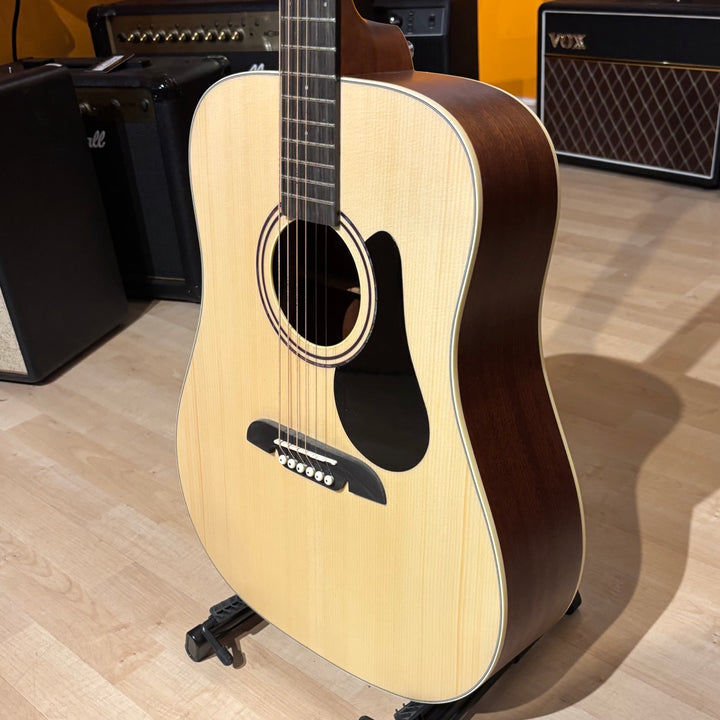 Alvarez - RD26 regent 26 Satin Solid Top Starter Pack w/ Bag, Strap, Picks, Cloth & Tuner  (2021) - USED