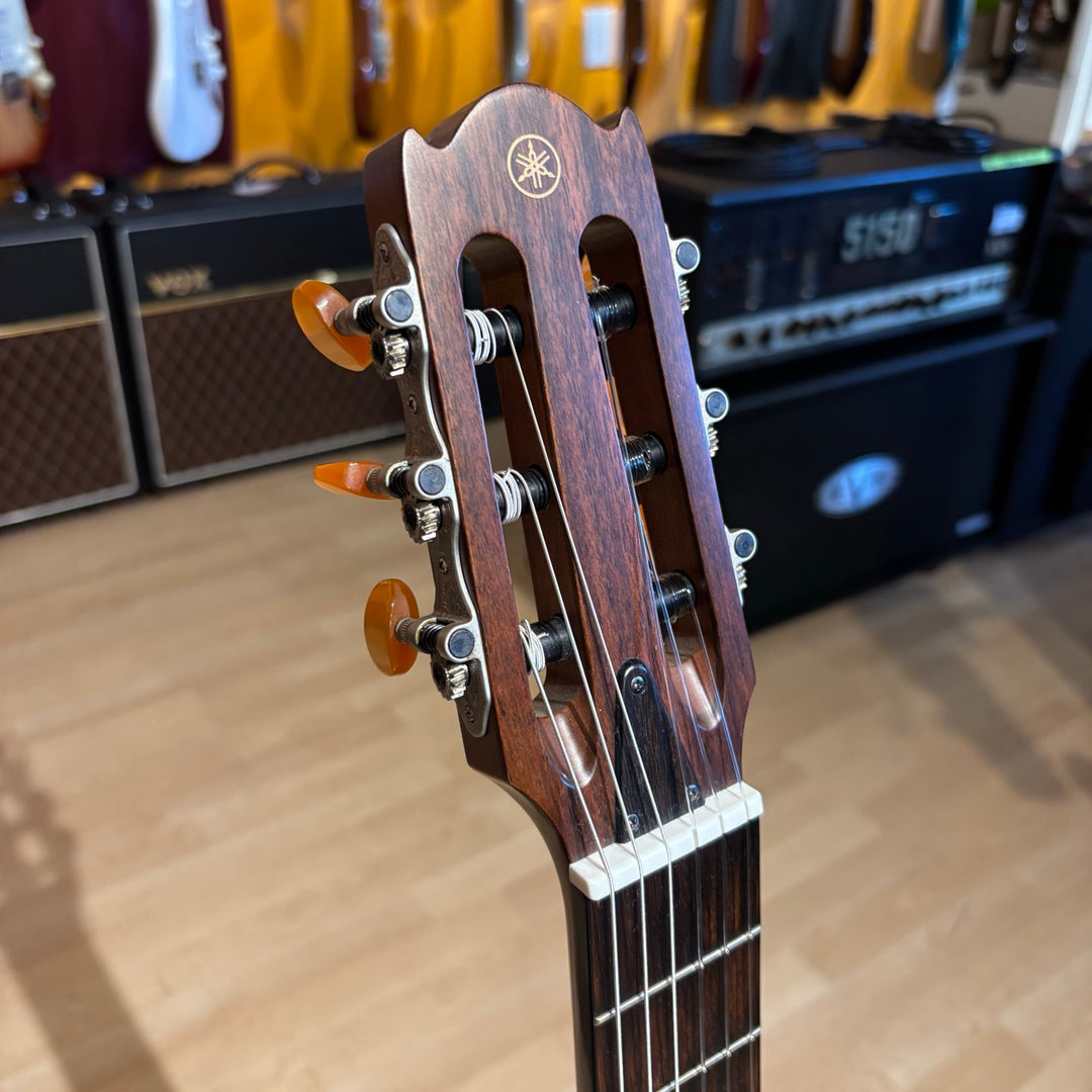 Yamaha - NCX-900R Cutaway Classical Acoustic - Electric w/ HD Case (Natural) - USED