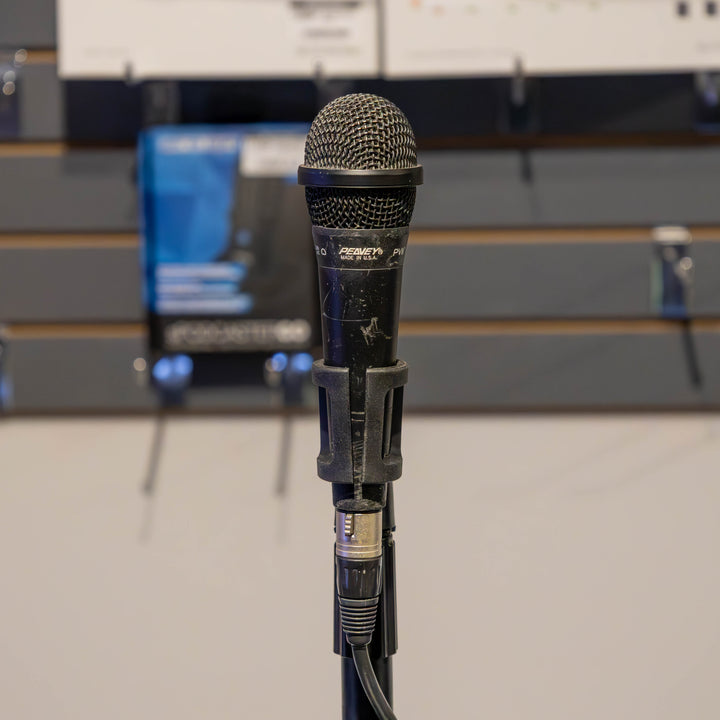 Peavey -  PVM22  Unidirectional Cardioid Microphone w/ Box & 20' XLR Cable - USED