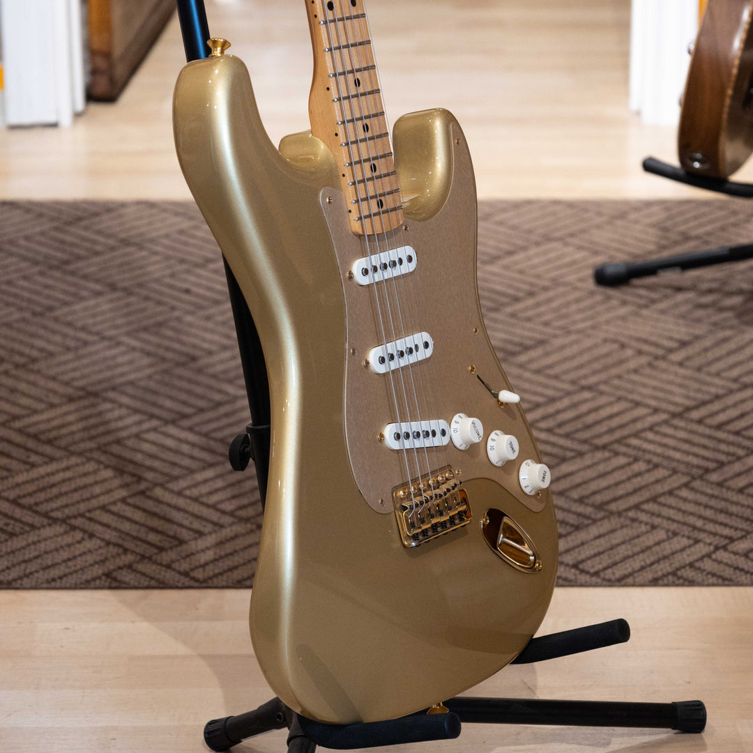Fender - 50th Ann. LTD Edition Stratocaster (Maple - Aztec Gold)  w/ Tweed Fender Bag - MIM - 2020 -USED Electric Guitar