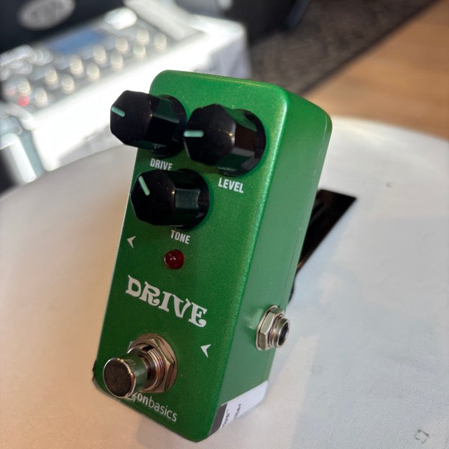Amazon Basics - Drive Green TS-808-ish Overdrive Pedal for Guitar or Bass - USED
