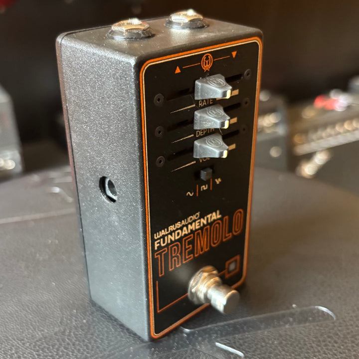 Walrus Audio - Fundamental Series Tremolo Pedal w/ Box - USED