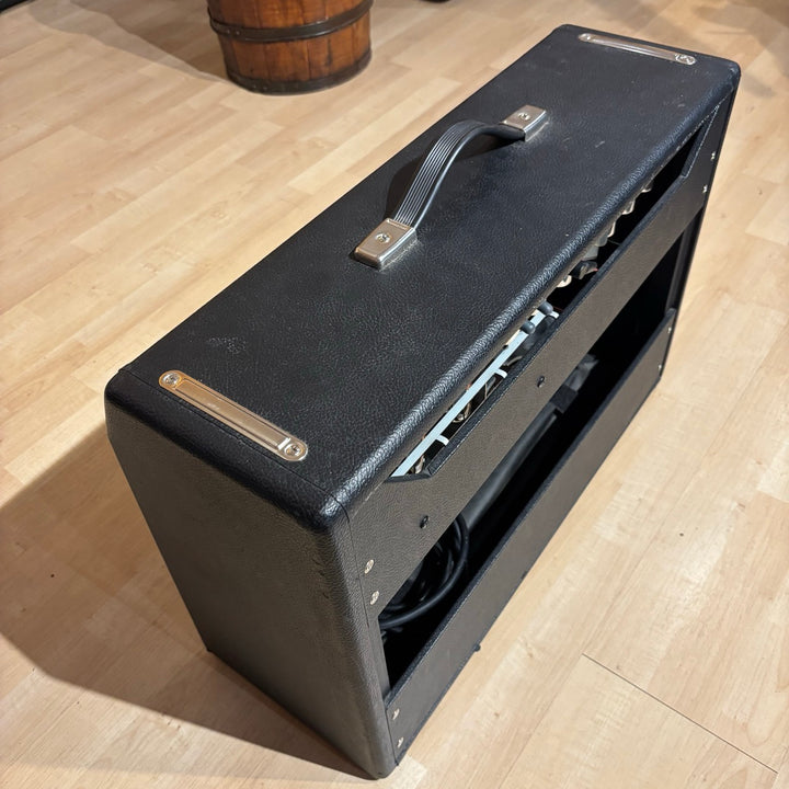 Fender - '68 Reissue Deluxe Reverb Amplifier (22 Watt-Silverface - 2020) - USED