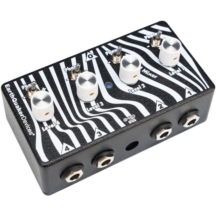 Earthquaker Devices EQD4TO1V1 Four to One Mixer