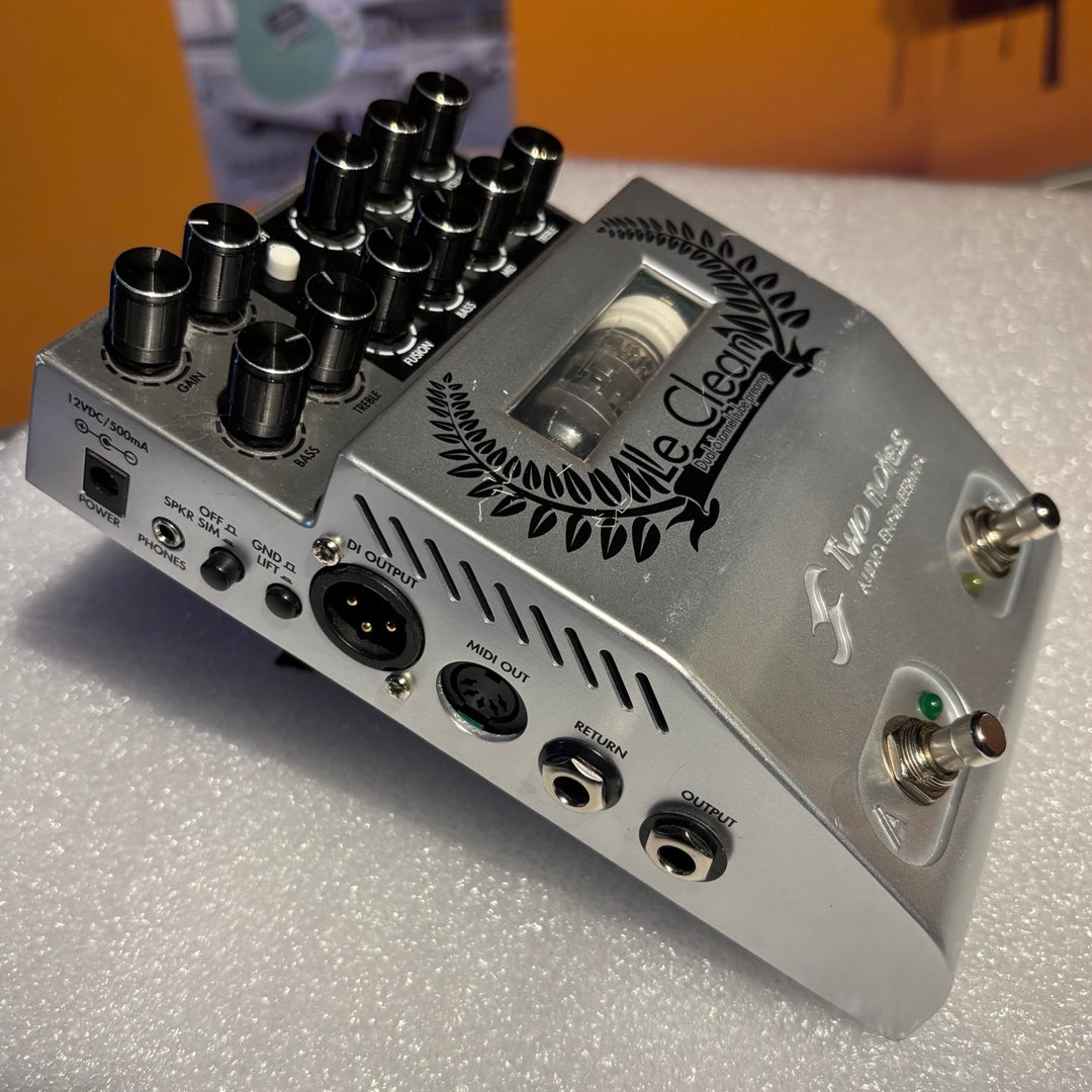 Two Notes - Le Clean Dual MIDI Tube Preamp  w/Power Supply ( No Box Or User Guide)  - USED