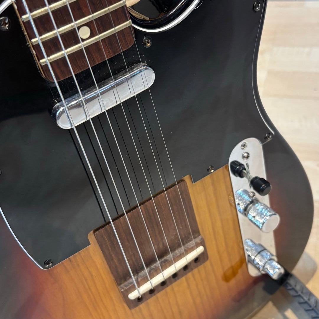 Fender - Acoustasonic Telecaster 3-Tone Sunburst  (V1 - 2011) w/ HD Shell Case - USED