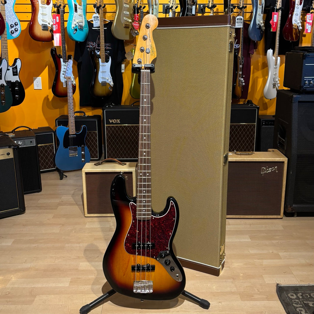 Squier - Classic Vibe  60's J Bass w/ Fender AM Vintage P-up Upgrade & Tweed HD Case - USED