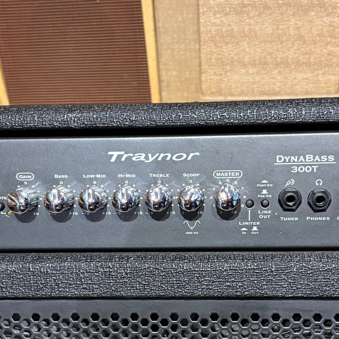 Traynor - DynaBass 300T - Tilt Back 350 Watt Bass GTR Combo - USED