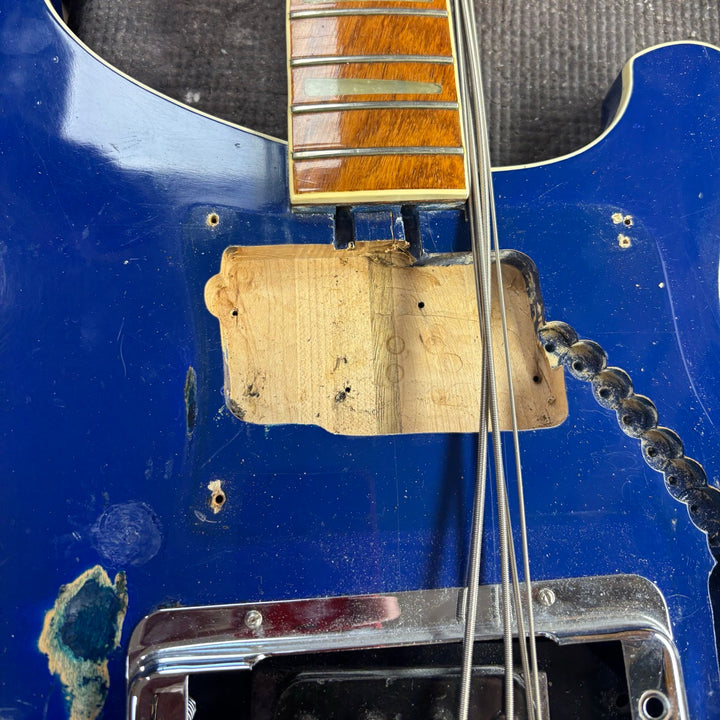 Rickenbacker 4001 Bass w/ Aftermarket HD Case ( Azure Glo Blue - 1977 ) - USED
