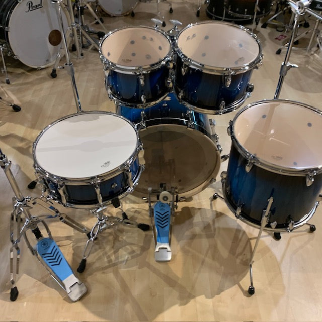 Yamaha Stage Custom Birch 5-Piece Drum Kit (20,10,12,14,SD) with Hardware - Deep Blue Sunburst