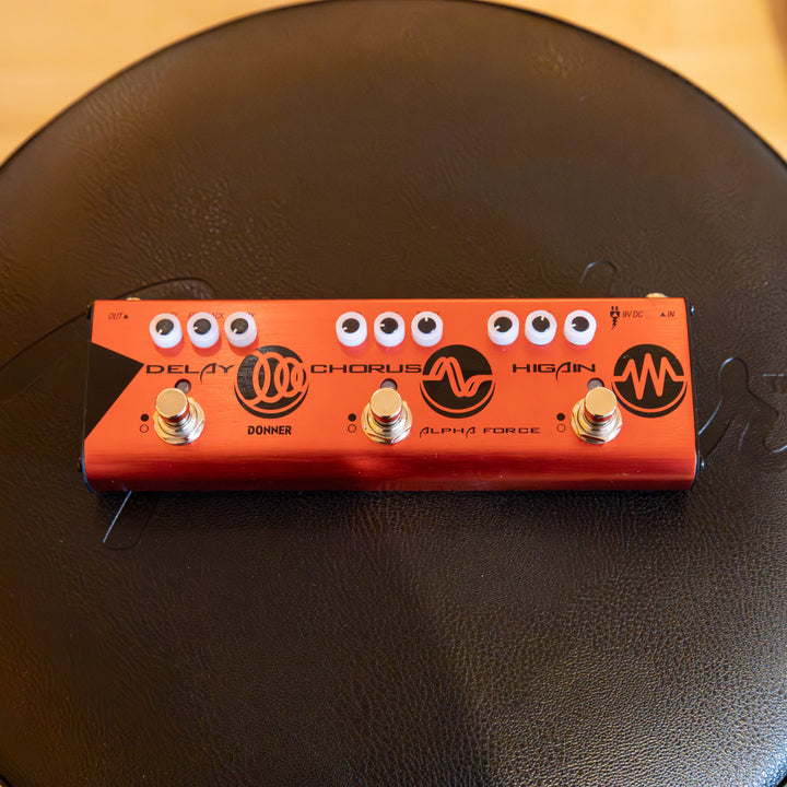 Donner - Alpha Force Delay, Chorus & Distortion  w/9 Volt Power Supply - USED