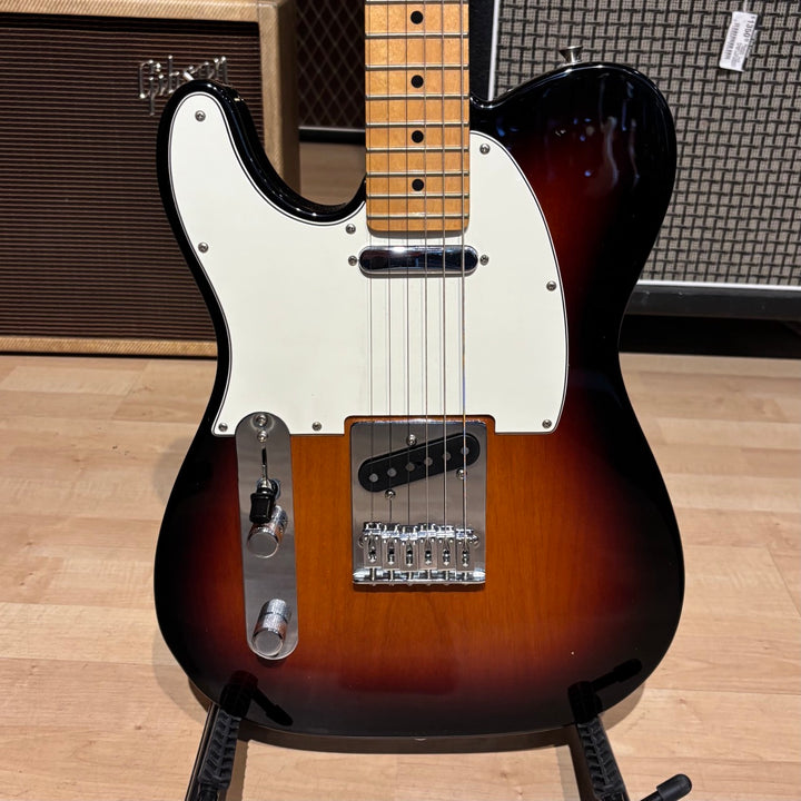 Fender -  LEFTY Player Telecaster (Maple- 3TSB) w/ Fender Tweed HD Case (2018)- USED