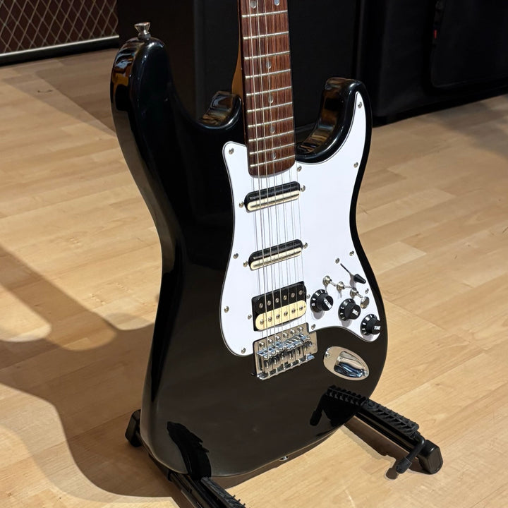 Squier - Affinity Series Stratocaster w/Gig Bag (Modified-Black-2010) - USED