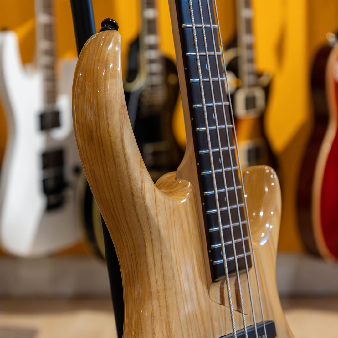 Sire Marcus Miller M5 Swamp Ash 4-String 2nd Gen (Natural ) Satin Neck (Used)- 2022
