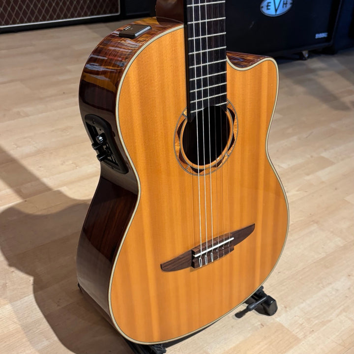 Yamaha - NCX-900R Cutaway Classical Acoustic - Electric w/ HD Case (Natural) - USED