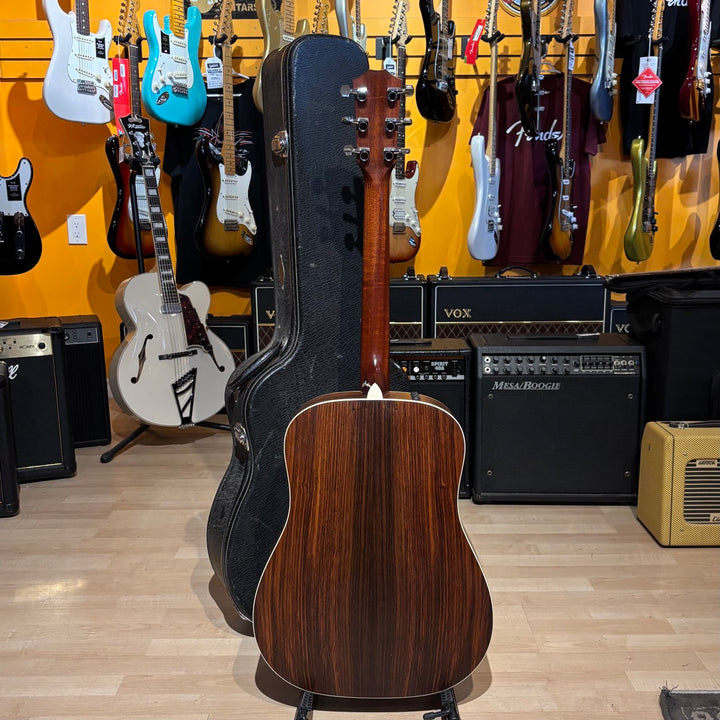 Taylor - 210E Dreadnaught Acoustic - Electric  w/ Taylor Hard Shell Case (Natural-2007) - USED