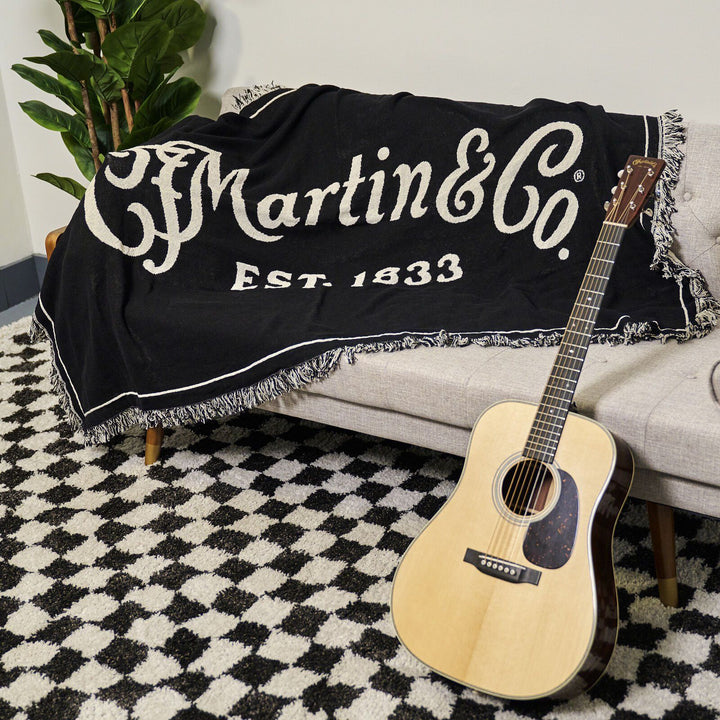 Martin 18N0398 Black with Ivory Logo – Coverlet, 48 x 68
